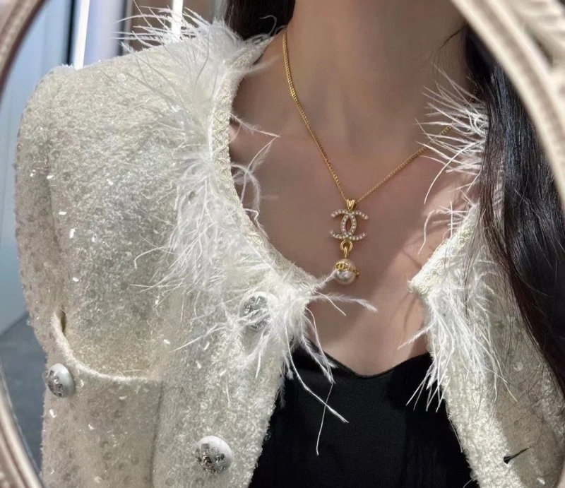 Chanel Necklaces